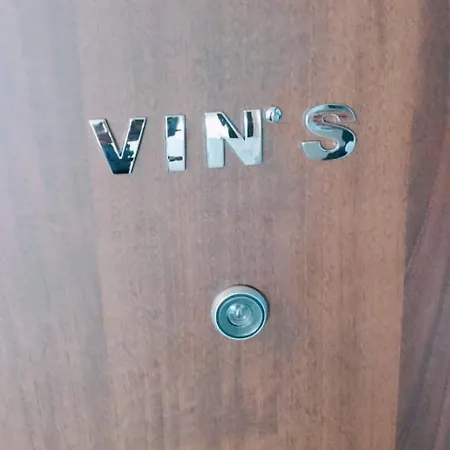 Vin's Lejlighed Adro